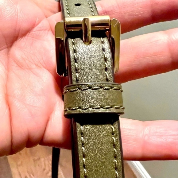 Michael Kors Olive HandBag Strap with Gold Buckle - Picture 1 of 4